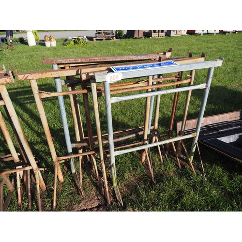 Lot 804       
