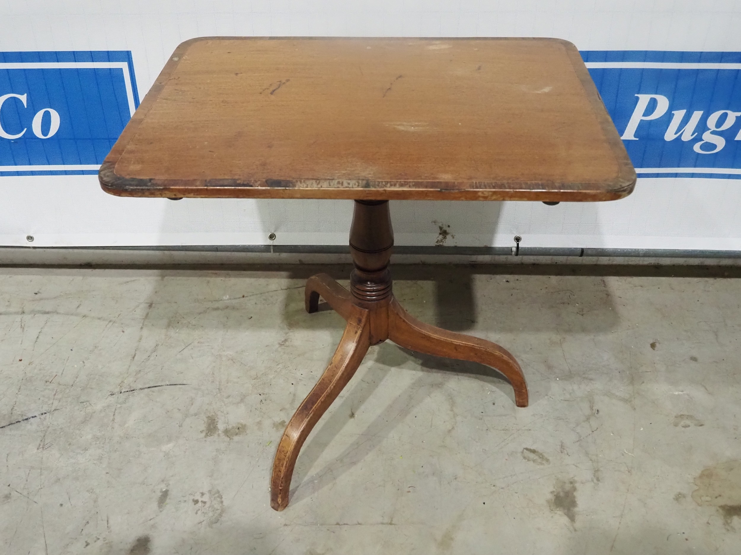 Regency mahogany pedestal table H26½