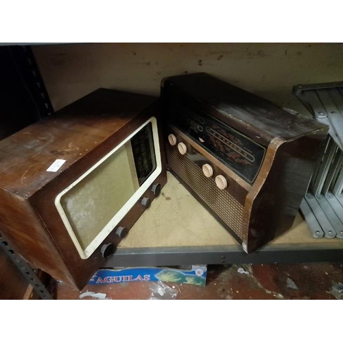 23 - 2 Barn Find Vintage Radio'S