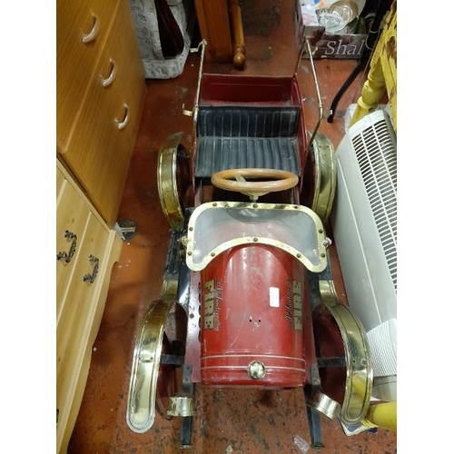 77 - Childs Pedal Fire Engine Ideal For Restoration