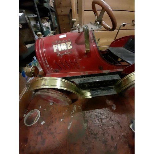 77 - Childs Pedal Fire Engine Ideal For Restoration