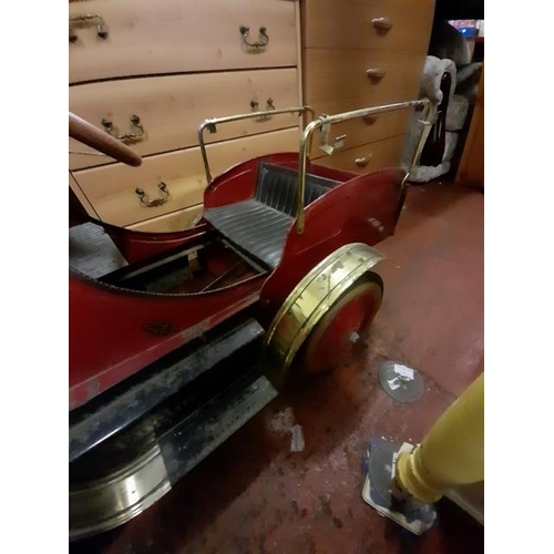 77 - Childs Pedal Fire Engine Ideal For Restoration