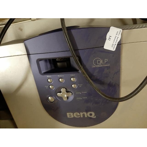 142 - Benq Texas Instruments Projector Untested