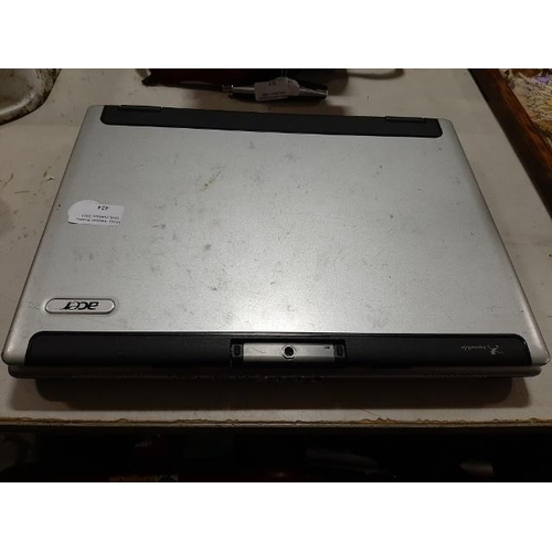 424 - Acer Laptop With Windows 7 Igb Memory 120Gb Hard Drive In Working Order No Charger