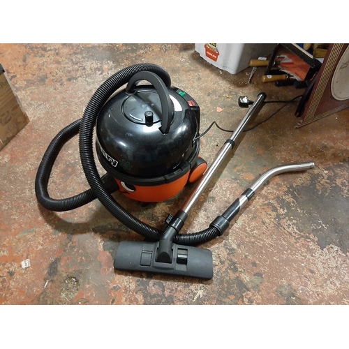 557 - Henry Vacuum Cleaner Working