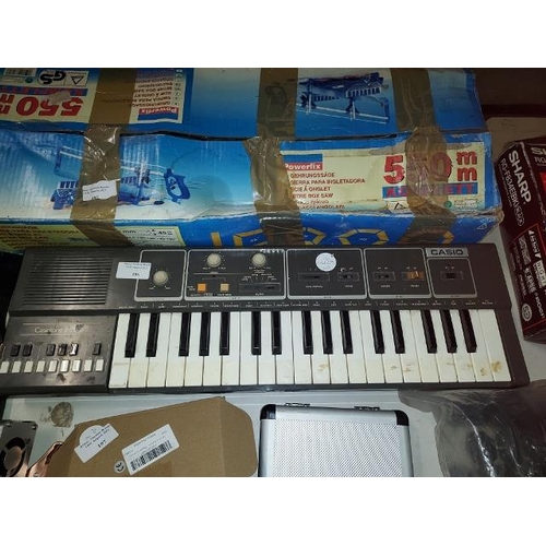 196 - Casio Casio Tone Mt-41 Synth Keyboard 9New Batteries)