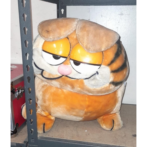 24 - Large Collectable Garfield 1986