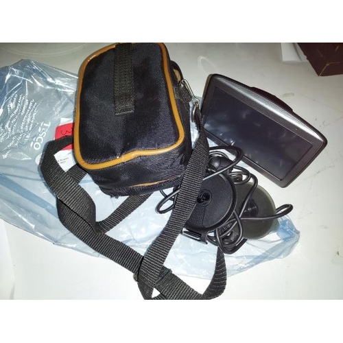 285 - Tom Tom Sat Nav With Extra Accessories And Carry Case Full Working Order