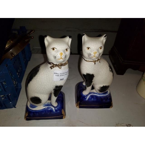 305 - Pair Of Staffordshire Style Cats