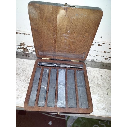 367 - Vintage Box Of Gun Files