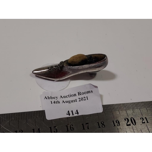 414 - Victorian Shoe Pin Cushion