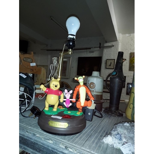 610 - Winnie The Pooh And Friends Lamp