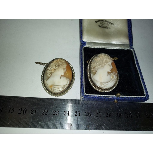 415 - 2 Cameo Brooches