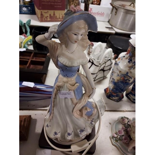 488 - China Elegance Lady Table Lamp With Shade