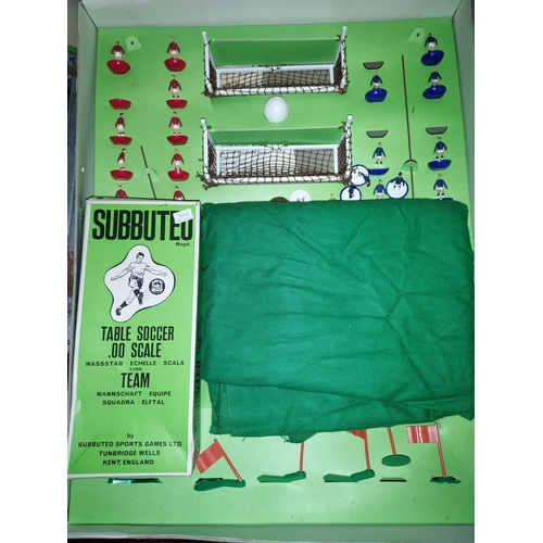 226 - Subbuteo Football Game & Spare Team