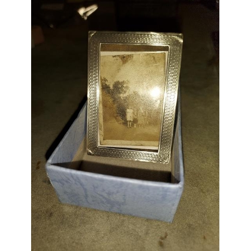 342 - Miniature Antique Edwardian 1905 Solid Silver Photo Frame, Chester Hallmark