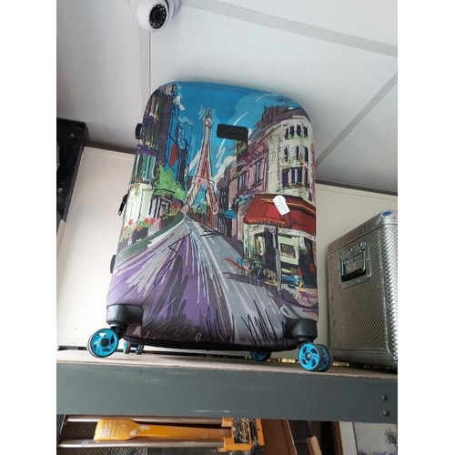 48 - Travel Bag With Paris Scene