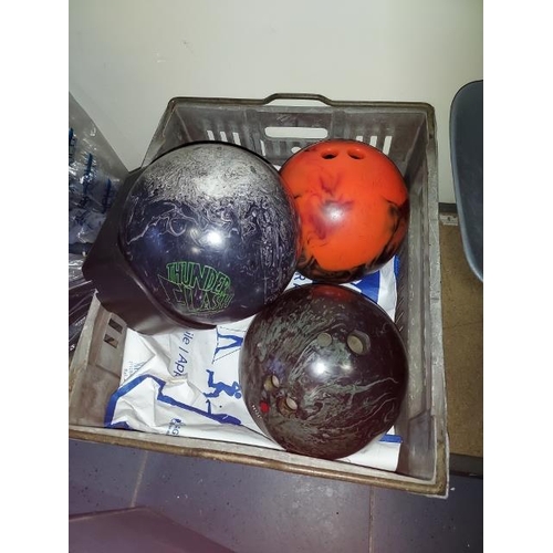 729 - 3 Professional Bowling Balls