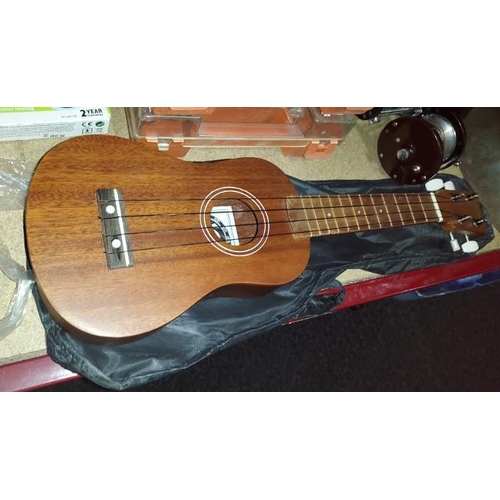 171 - Vintage Soprano Ukulele And Bag