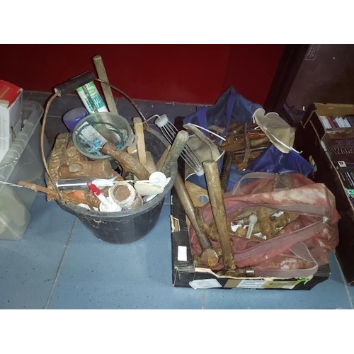 654 - Quantity Of Used Tools (2 Bags, 1 Bucket)