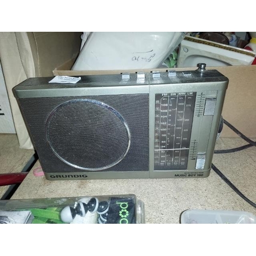 202 - Grundig Music Boy 160 Portable Radio