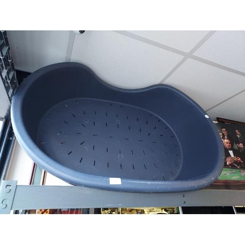 53 - Large Plastic Dog Bed No Lining. Suitable For German Shepherd Size Dogs