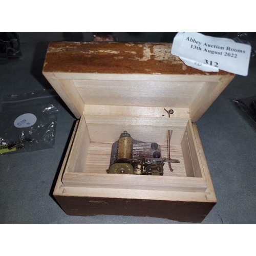 312 - Small Wooden Decorative Music Box Working