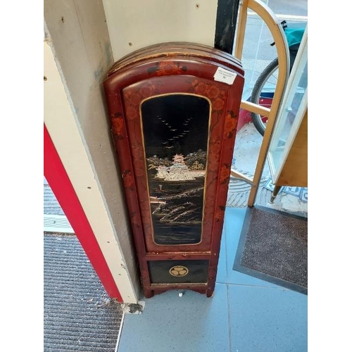 39 - 4 Section Oriental Folding Screen With Mother Of Pearl Inlaid. Hinge Needs Reattaching