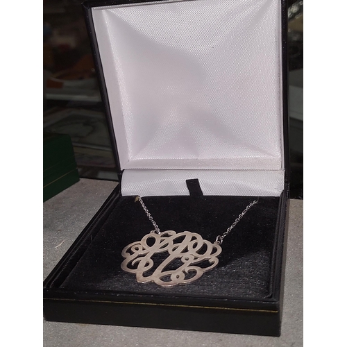 321 - Silver Pendant On Chain