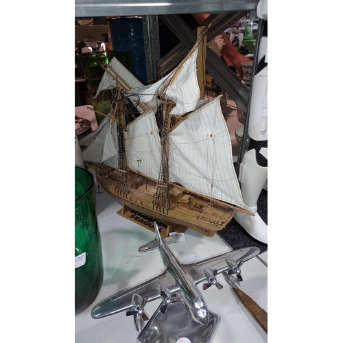 473 - Model Schooner Seagull Sailing Boat. Needs Repairing