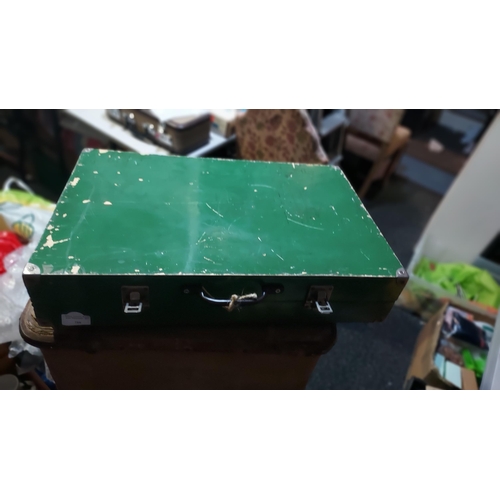 716 - Duckhams Green Wooden Filter Case