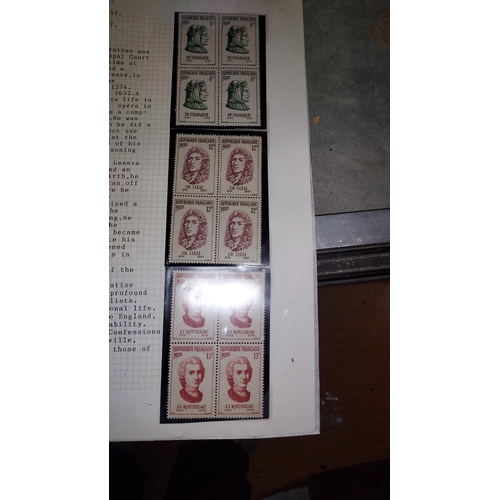 600 - Famous Foreigners Who Lived In France, Information Sheet And Block Of Stamps