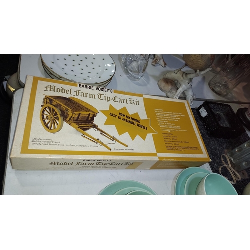 460 - Barrie Voisey's Model Farm Tip-Cart Kit