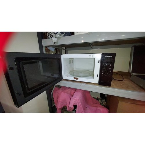 89 - Bosch Microwave Slight Rust Inside