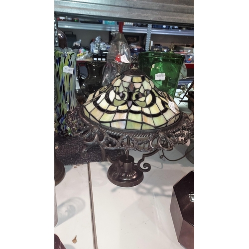 504 - Tiffany Style Table Lamp