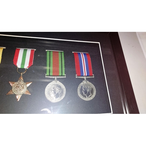 429 - 5 WW2 Medals Including 1939-45 Star, Africa Star And Italy Star