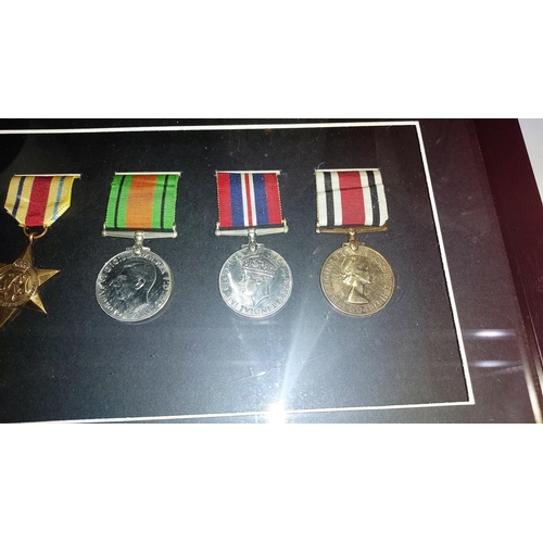 454 - 5 WW2 Medals Including African Star And 1939-1945 Star