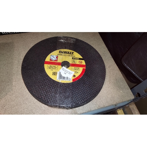 14 - 7 Dewalt Grinding Wheels 230x3.0x22.23mm For Metal