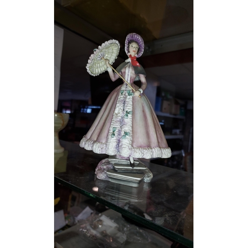 303 - Royal Worcester Beatrice Victorian Series Modelled By Ruth Esther