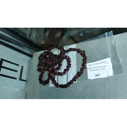 305 - Garnet Stone Necklace