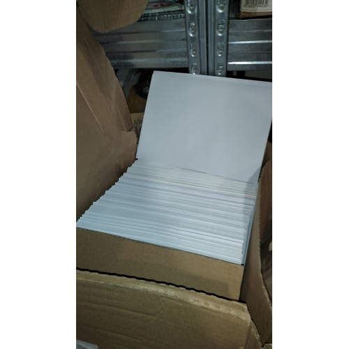 582 - Large Selection Of A5 Envelopes Including Plastic Window Envelopes