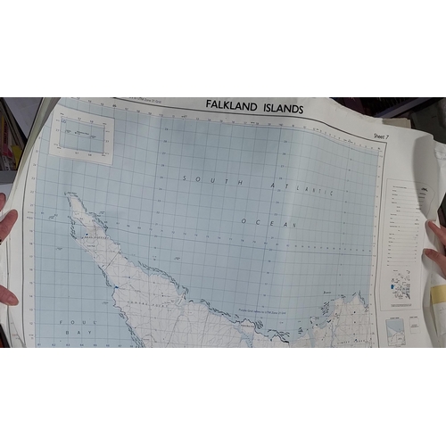 388 - Falkland Island Maps From 1980s  Produced Under The Direction Of The Director Of Military Survey, Mi... 