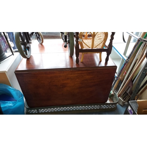 54 - Cuban Mahogany Drop Leaf Table