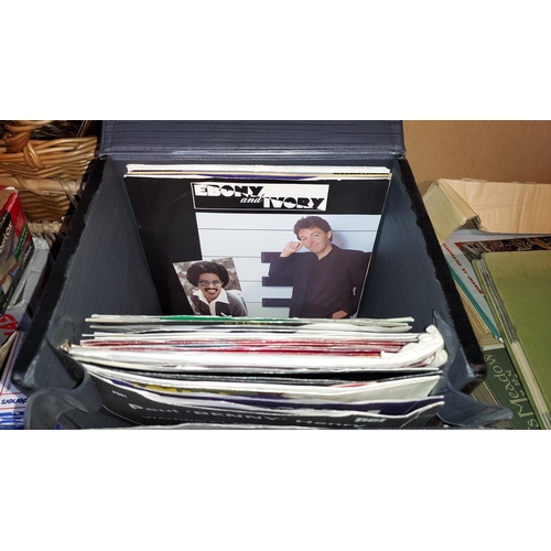 570 - Case Of 80s And 90s Single Records