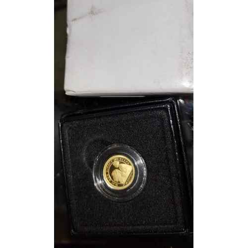 395a - 22Ct Gold 1/8th Sovereign Coin With Box Dated 2021 Weights 1g