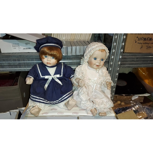 592 - 2 Porcelain Dolls, The Promenade Collection Anne-A Plus 1 Other Possibly Das Puppen Kunstarchiv