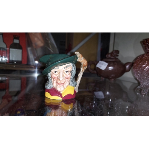 415 - Small Royal Doulton Pied Piper D6514