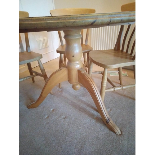 679 - Round Pine Pedestal Table With 4 Chairs 106cm Diameter