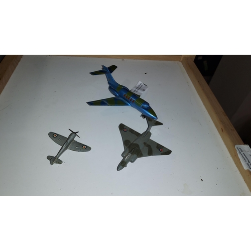 181 - Dinky Tempest 2 Plane Miniature, Dinky Gloster Javelin Plane No.735 And Dinky Hawker Siddeley 125 No... 