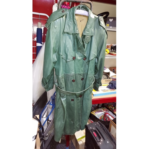 131 - Gents Green Leather Riccioli Raincoat 42